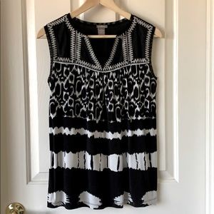 Sleeveless Size Small Black & White Top